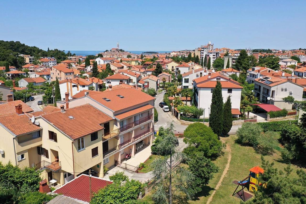 Apartment Nina Rovinj Bagian luar foto