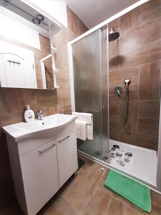 Apartment Nina Rovinj Bagian luar foto