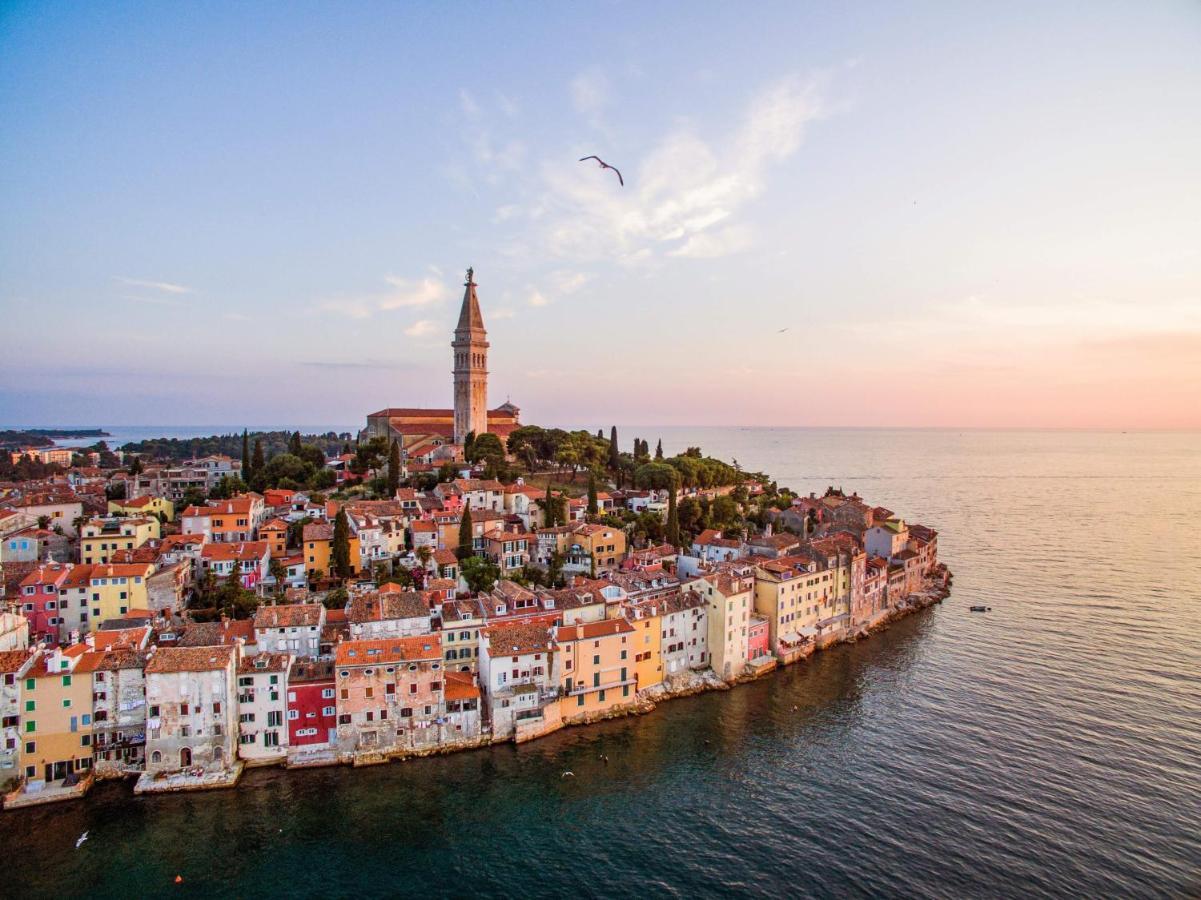 Apartment Nina Rovinj Bagian luar foto