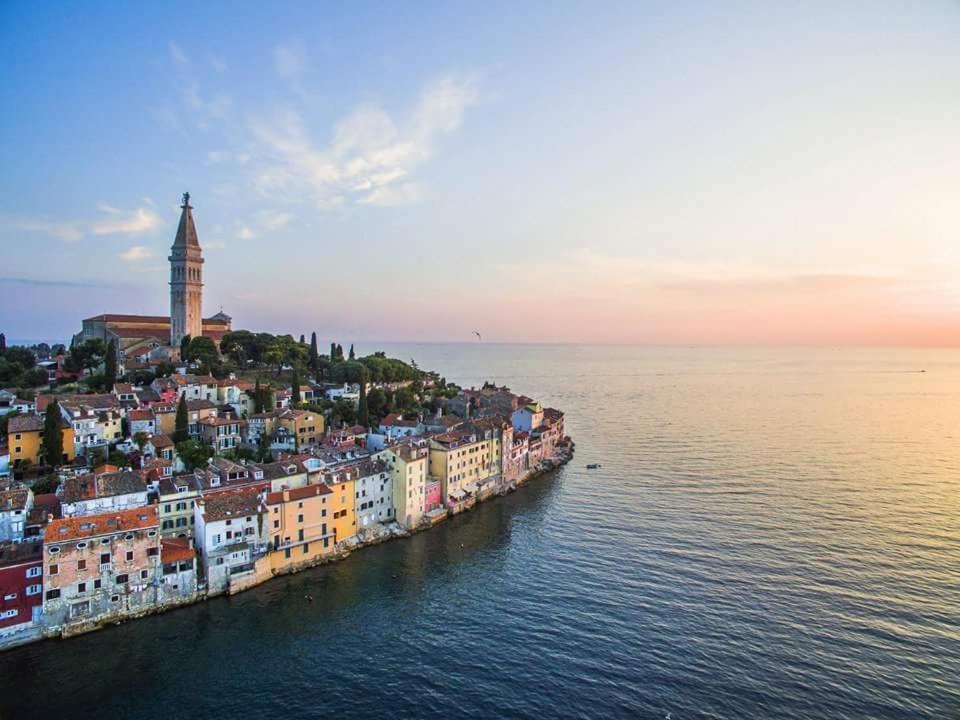 Apartment Nina Rovinj Bagian luar foto